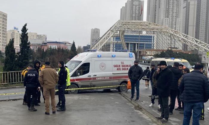 Esenyurt’ta genç kadına çarpan minibüs şoförü kaçtı