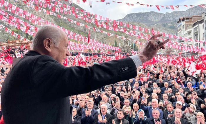 Bahçeli: Erdoğan’ın adaylığından bu kadar çok mu korkuyorsunuz da karşı çıkıyorsunuz?