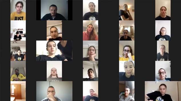 Kaptan Melis Gürkaynak, VakıfBank’ın altyapı sporcularıyla görüştü