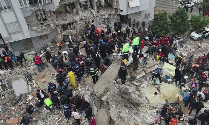 AFAD: Deprem 7 kilometre derinlikte oldu, çok geniş alanda hissedildi