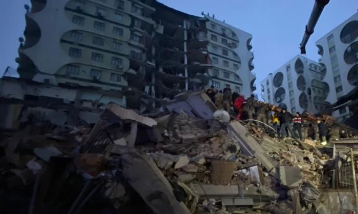 AFAD: Depremde can kaybı 76’ya yükseldi