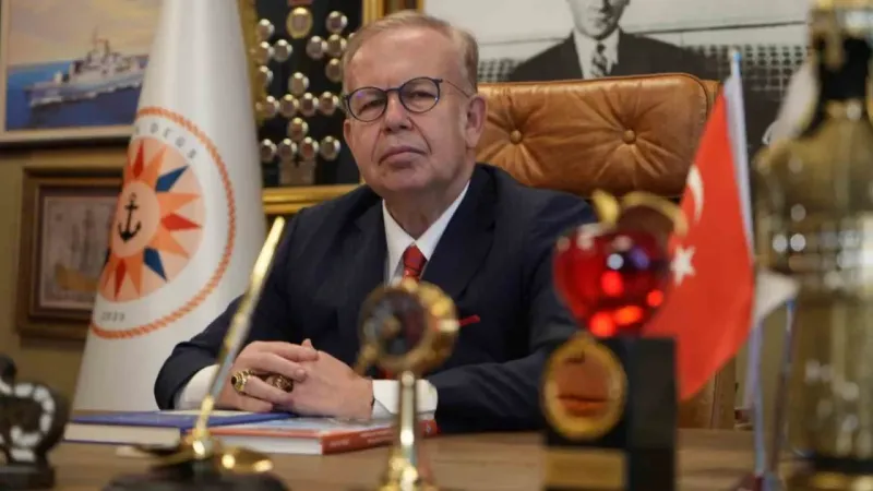 Emekli Tümamiral Cihat Yaycı: “Mavi Vatan masal değil, bir destandır” Emekli Tümamiral Cihat Yaycı: “Mavi Vatan masal değil, bir destandır”