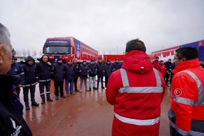 Bu zor günleri hep birlikte aşabilmeyi başarabilmeliyiz