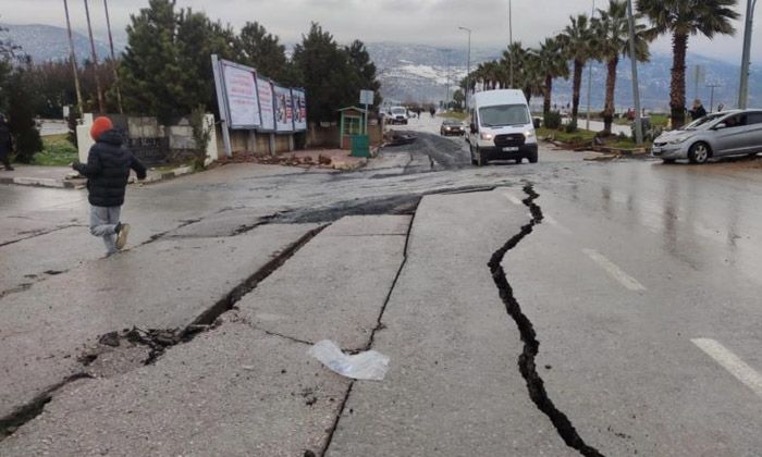 Türkiye üç metre kuzeydoğu – güneybatıya doğru kaydı