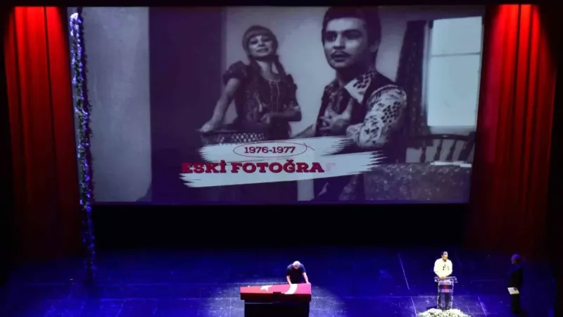 Kenan Işık için AKM’de tören düzenlendi: Kardeşi ve gelininden duygusal veda