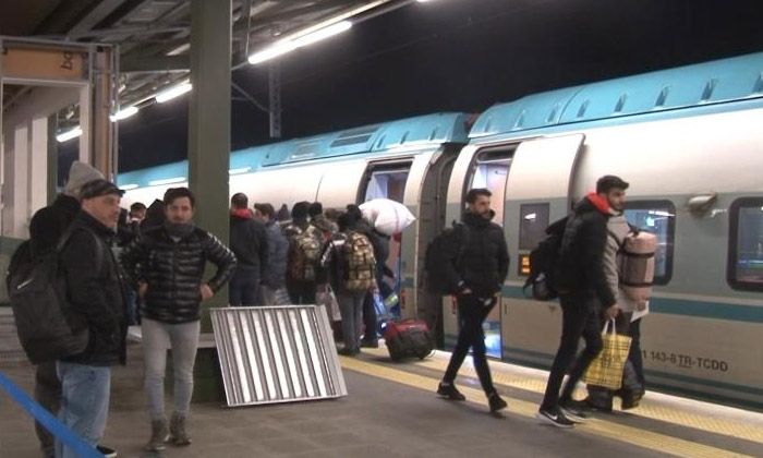 TCDD deprem bölgesine gidecek gönüllülere ek YHT seferi koydu