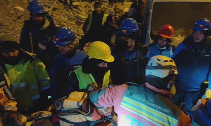 Kahramanmaraş’ta 9 yaşındaki kız çocuğu 89 saat sonra kurtarıldı