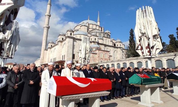 Uzman Çavuş Cemal Akbalık ve oğlu Çınar Yuşa Akbalık defnedildi