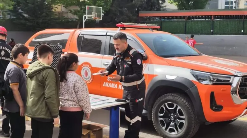 Ümraniye’de son 5 yılda 110 bin kişiye Afet Farkındalık Eğitimi verildi