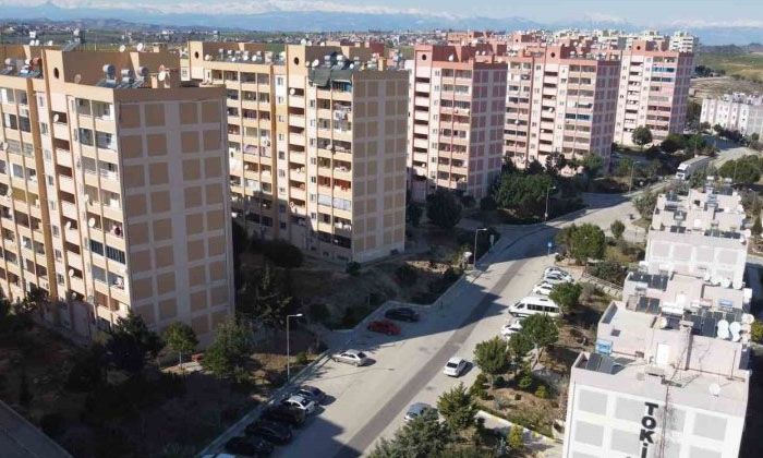 10 il enkaza döndü! O ilçede bir bina bile yıkılmadı