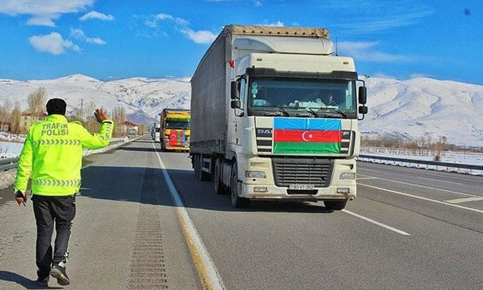 Dünya yüzyılın afetine kenetlendi! 80 tır yardım gönderdiler