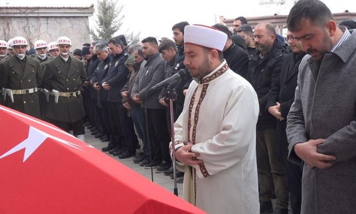 Hatay’daki depremde uzman çavuş Mehmet Bilge hayatını kaybetti