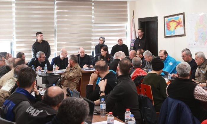 Soylu: Binlerce araba geldi denilmesine bakmayın, yardımlaşma 1 yıl devam etmeli