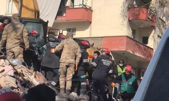 Türkiye’de 45 il ve 110 ilçe diri fay attı üzerinde