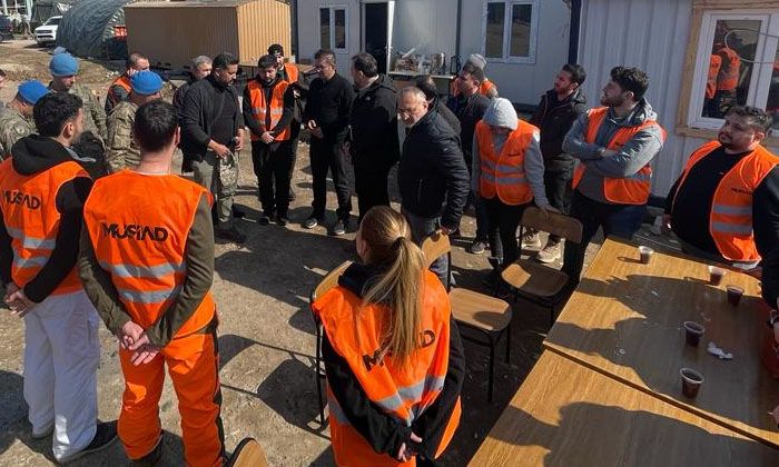 Mahmut Asmalı: Afet bölgesine yönelik çalışmalarımız aralıksız sürüyor