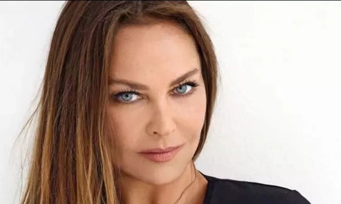 Hülya Avşar kimdir? Hülya Avşar Nereli? Hülya Avşar Kaç yaşında?