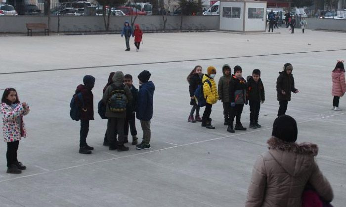 Okullarda 2. dönem buruk başladı