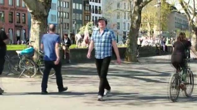 Güneşi gören Almanlar koronaya rağmen parklara akın etti