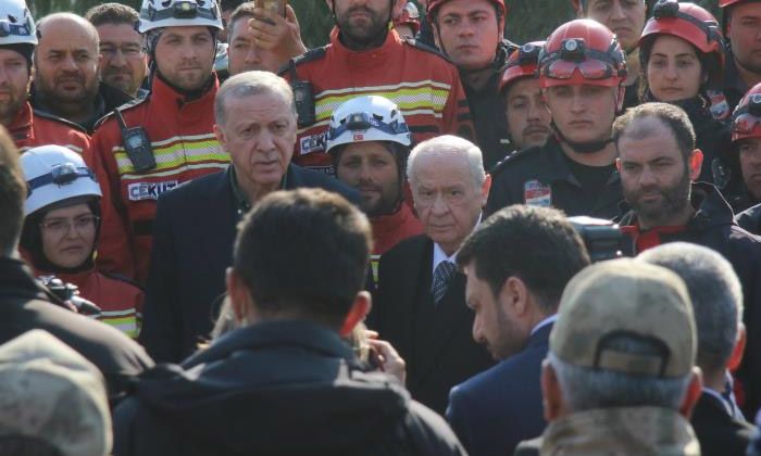 Cumhurbaşkanı Erdoğan ve MHP Lideri Bahçeli depremin vurduğu Hatay’da