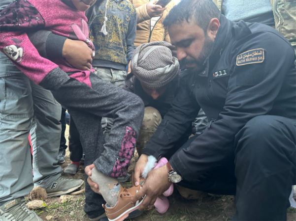 Suriye Milli Ordusu depremzedelerin yardımına koştu