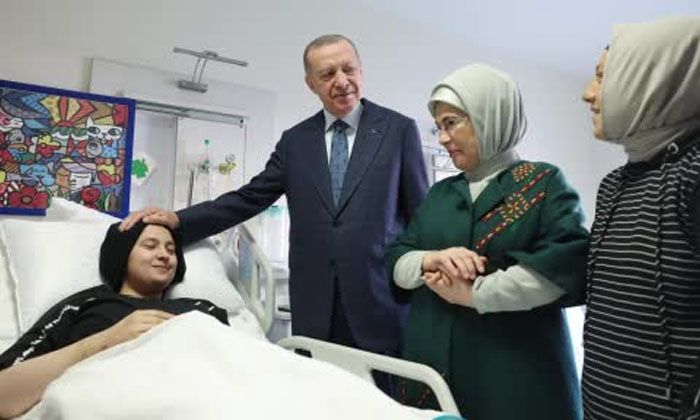 Erdoğan söz verdiği Aleyna’yı ziyaret etti