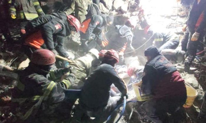 Depremlerde can kaybı 43 bin 556’ya yükseldi