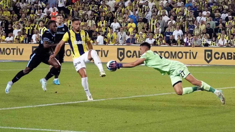 Fenerbahçe sezona üç puanla başladı