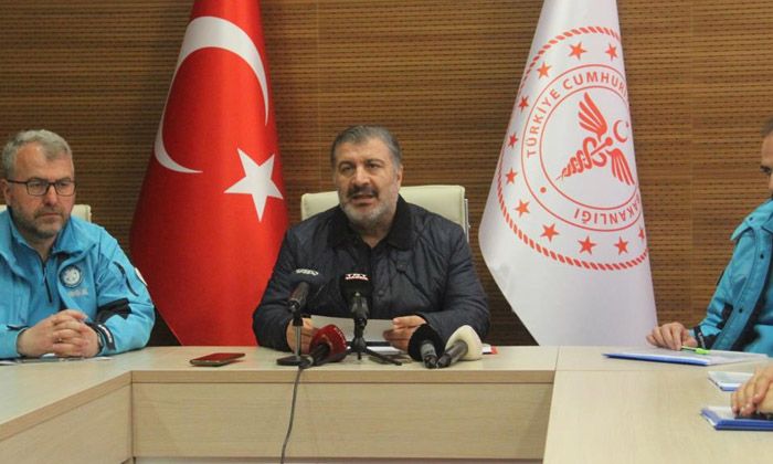 Depremlerde 448 sağlık çalışanı hayatını kaybetti