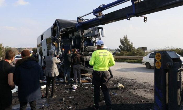 Adana’daki kazada Merve Genç ve Hanife Şahin hayatını kaybetti