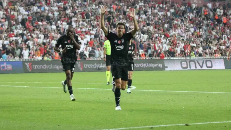 Beşiktaş işi ilk yarıda bitirdi