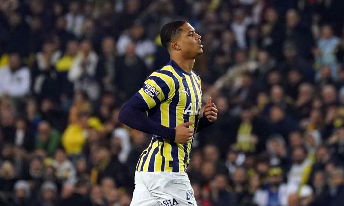 Oosterwolde ilk kez forma giydi