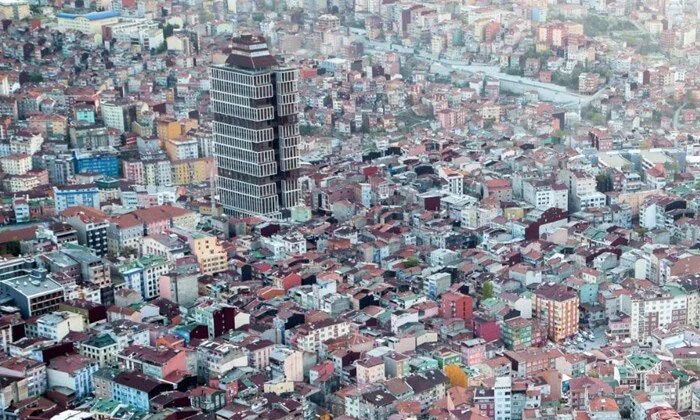 İstanbul’da kaç bina tehdit altında?