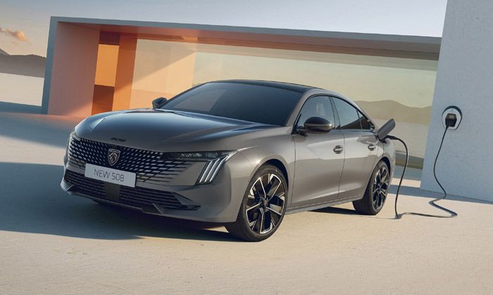 Yeni PEUGEOT 508, daha “Göz Alıcı” ve daha “Mükemmel”