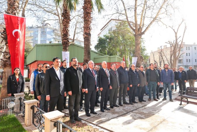 Usta Halk Ozanı Özay Gönlüm Unutulmadı