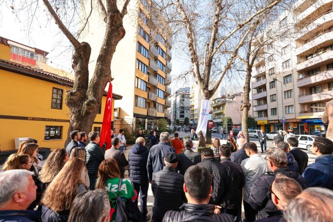 Usta Halk Ozanı Özay Gönlüm Unutulmadı