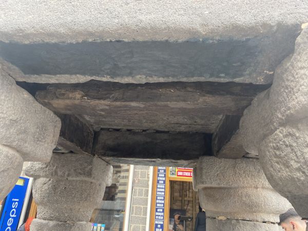 Tarihi Dört Ayaklı Minare’ye Karbon Fiber Güçlendirme