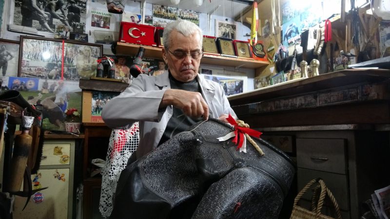 Pehlivanlar İçin 67 Yıldır Kispet Dikiyor