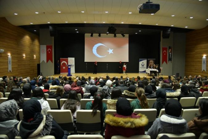 3 Kuşak Bir Arada İstiklal Marşı Okudu