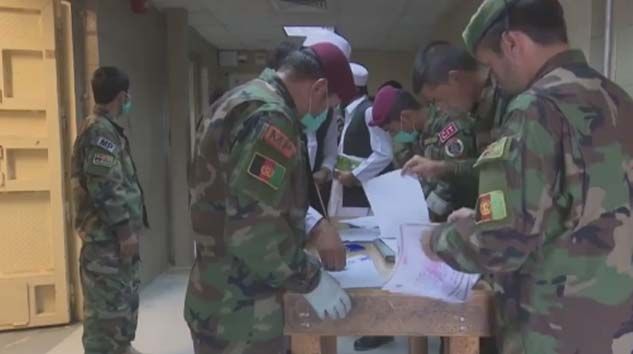 Taliban 20 Afgan esiri serbest bırakıyor