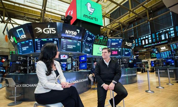 Martı, New York Borsası’nda Türk bayraklarıyla karşılandı