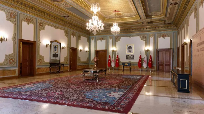 268 yıllık tarihi İstanbul Valilik binası yenileniyor