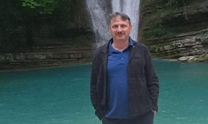 Kalp krizi geçiren okul müdürü Eyüp Kumaş hayatını kaybetti