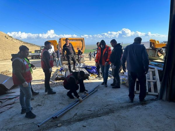 Umudu yeşerten çiçekler