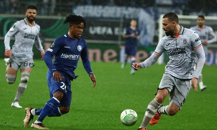 Medipol Başakşehir galibiyeti koruyamadı