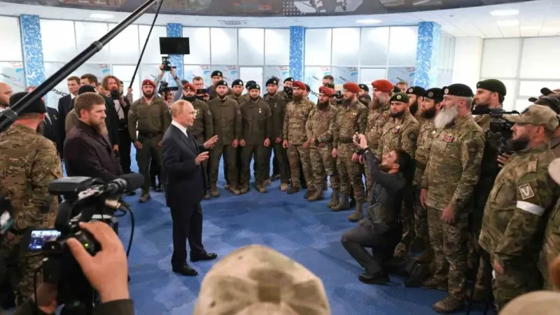 Putin’den 13 yıl sonra Çeçenistan’a sürpriz ziyaret Putin’den 13 yıl sonra Çeçenistan’a sürpriz ziyaret