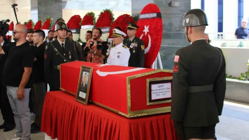 Şehit Piyade Uzman Çavuş Muhammed Emin Önk son yolculuğuna uğurlandı Şehit Piyade Uzman Çavuş Muhammed Emin Önk son yolculuğuna uğurlandı