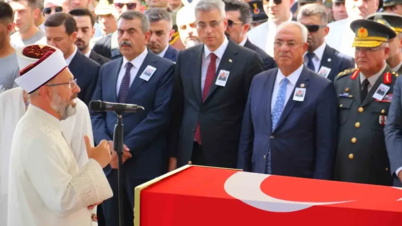 Şehit Piyade Uzman Çavuş Muhammed Emin Önk son yolculuğuna uğurlandı Şehit Piyade Uzman Çavuş Muhammed Emin Önk son yolculuğuna uğurlandı