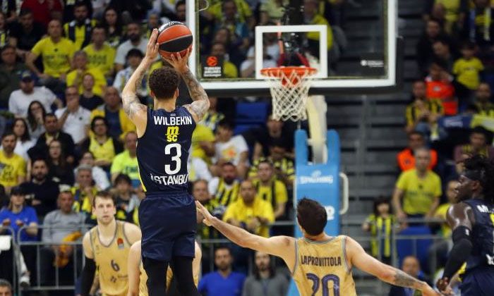 Fenerbahçe Beko, Barcelona’yı yendi, 17. galibiyeti aldı