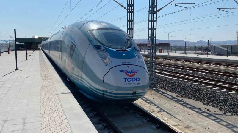 Yozgat’taki Yerköy YHT istasyonu hizmet vermeye başladı Yozgat’taki Yerköy YHT istasyonu hizmet vermeye başladı