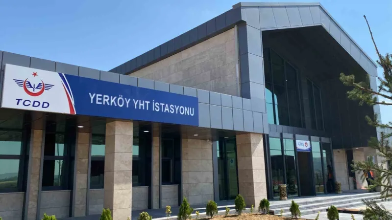 Yozgat’taki Yerköy YHT istasyonu hizmet vermeye başladı Yozgat’taki Yerköy YHT istasyonu hizmet vermeye başladı